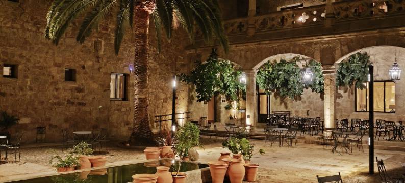 德拉贝拉酒店(Parador de Jarandilla)图片