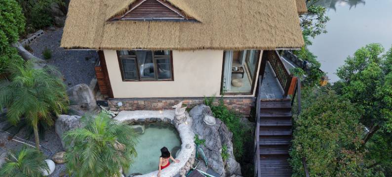 枕宿·山隐野奢温泉度假民宿图片