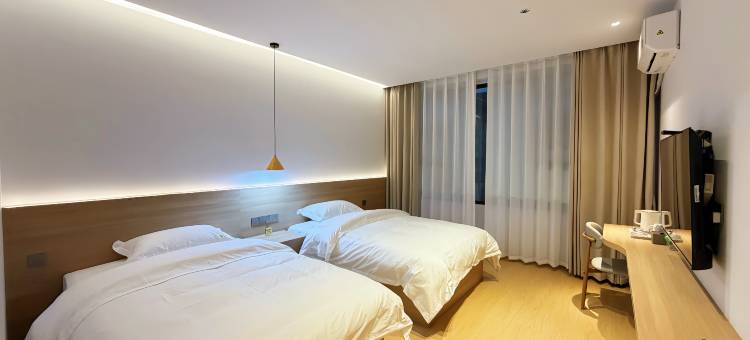 腾飞酒店(峨眉山报国寺店)图片