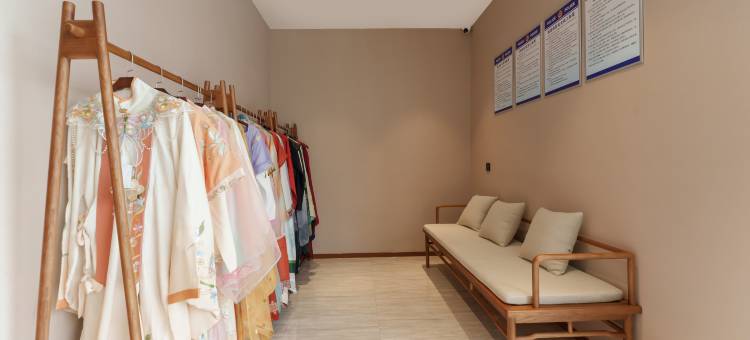 白鹭里云宿酒店(周口黄河路红星美凯龙全球家居生活广场店)图片
