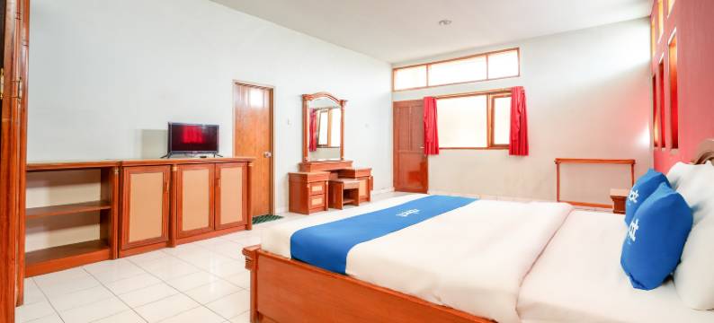 塔西克马拉亚新阿巴迪酒店(Rehat at Abadi Hotel Tasikmalaya)图片