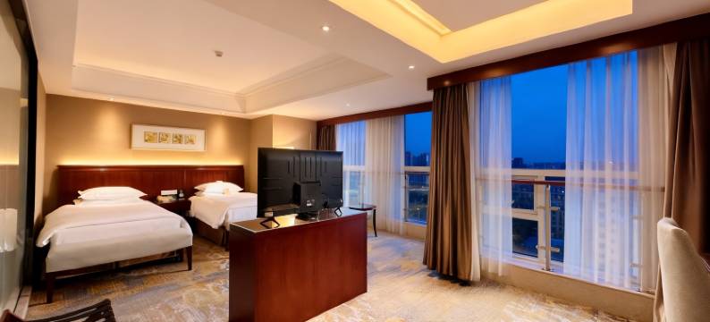 扬州泰润大酒店(万达广场江都火车站店)图片