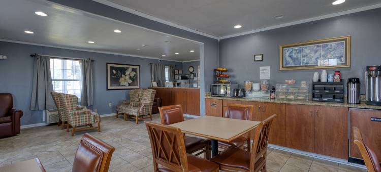 Capital O First Heritage Inn Rantoul IL I 57图片