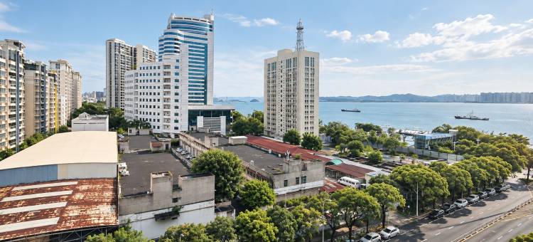 汕头万象城·风屿|滨海漫步SeaLiving汀海酒店(龙眼南路美食街店)图片