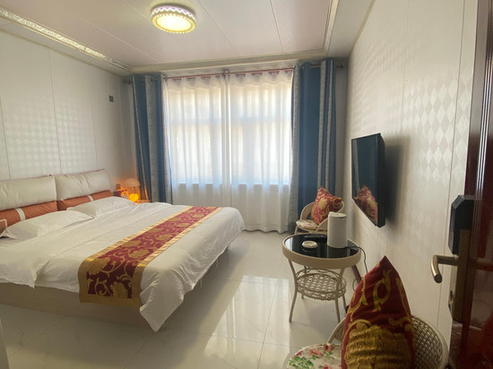 陈巴尔虎旗巴彦库仁镇宾朋旅馆