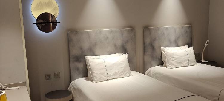 白玉兰酒店(北京通州环球度假区店)图片