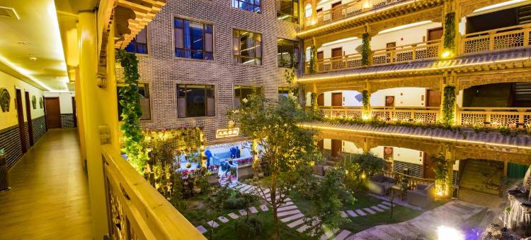 青海湖九龍客栈图片