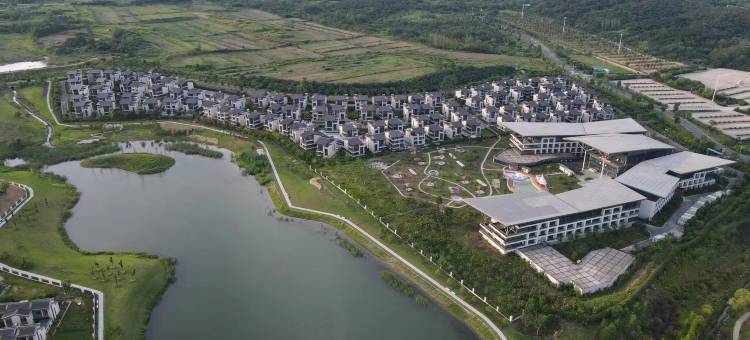 湖山小隐民宿(金坛茅山东方盐湖城店)图片