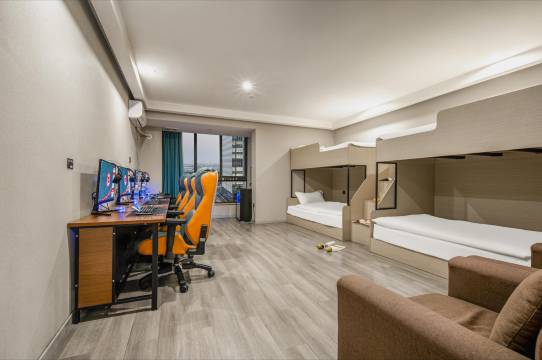 玩出名堂电竞酒店(星沙中茂城店)