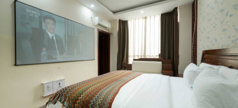 惬驿连锁·凯冠尚锦酒店(竹溪公园店)图片