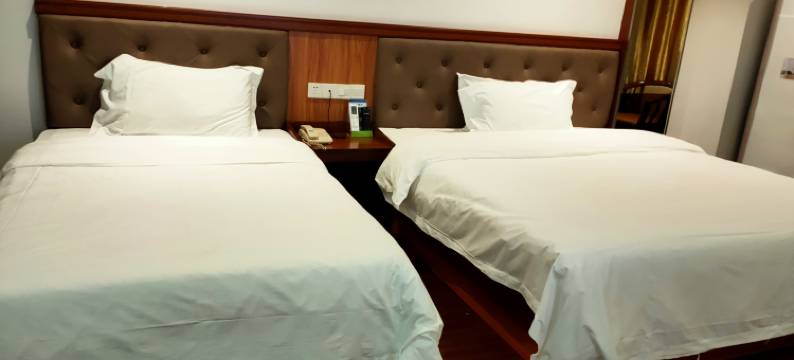 域强商务宾馆(茂名高铁站店)图片