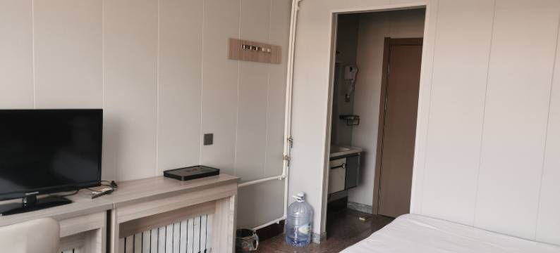 西苑宾馆(桃村站店)图片