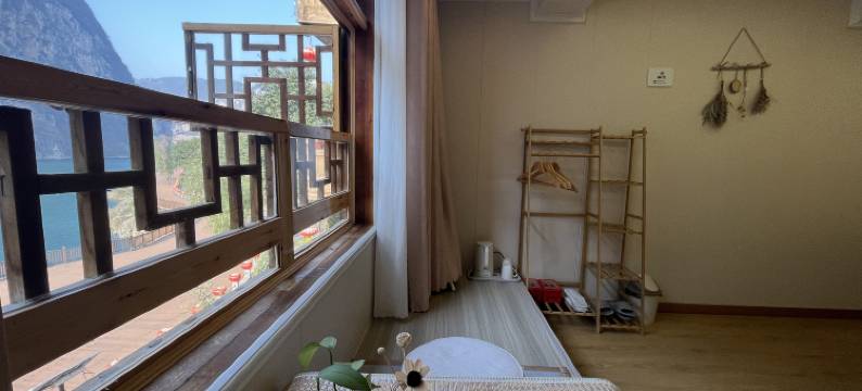 龚滩古镇一方居图片