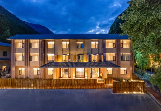 瑞莱克斯大酒店(钱塘店)外景图