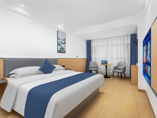 爱尚轻居酒店(赣州兴国将军园店)