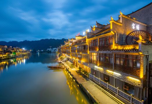 Nian Wo Inn over view