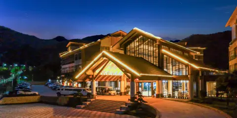 賀州伴山温泉度假村(姑婆山旅遊度假區集散中心店)