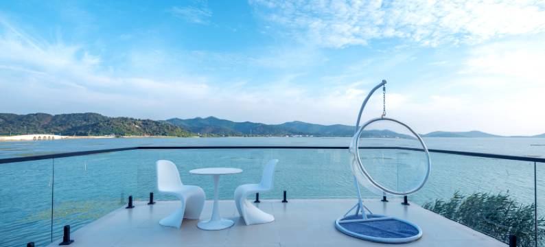 花筑·初恋遇见你·一线湖景私汤民宿(太湖横山岛店)图片