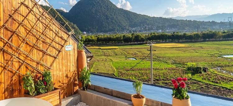 腾冲云喜丨温泉泡池·山野极景丨轻奢度假庭院图片