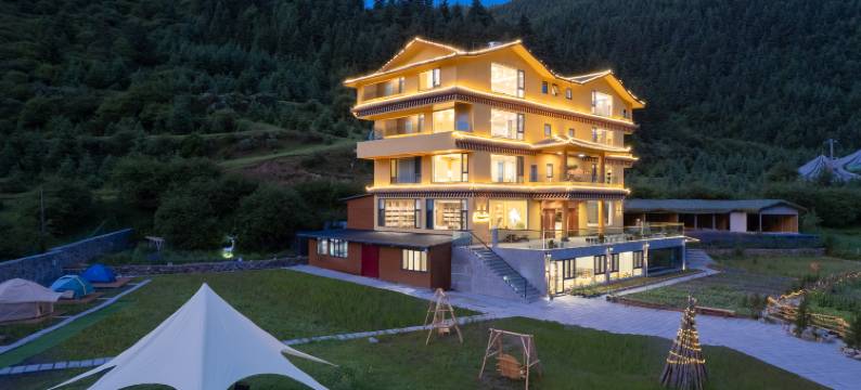 松潘鹿野茑屋民宿(牟尼沟风景区店)图片