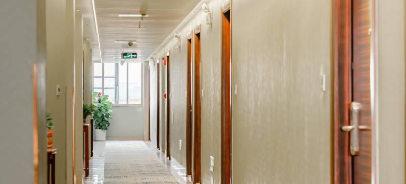 品臻酒店(佛山乐从南方家具城店)图片