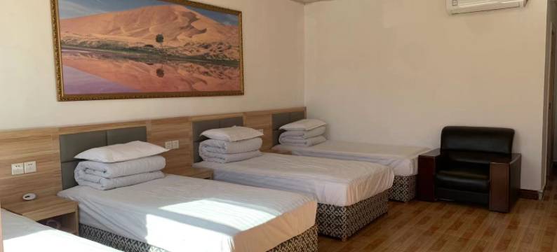 巴丹湖牧家游民宿图片