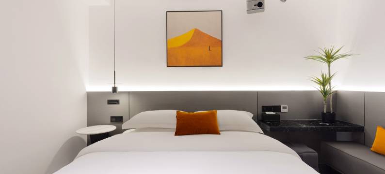 重庆ACE·设计师酒店(观音桥步行街店)图片