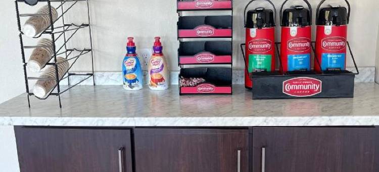 红房顶PLUS+圣安东尼奥东北部酒店(Red Roof Plus+ San Antonio Northeast)图片