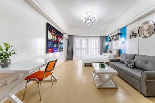 栖岸酒店(武汉体育中心地铁站经开万达广场店)