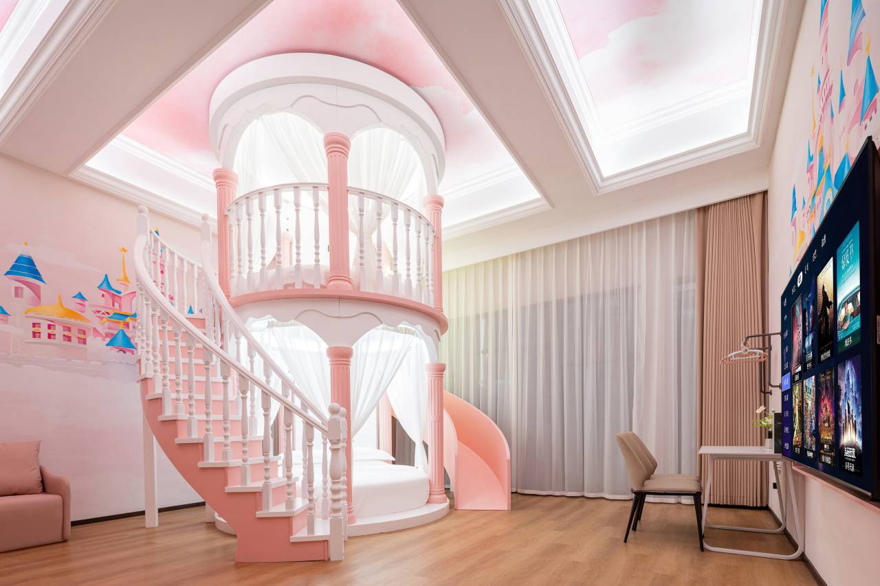 可乐S酒店(华侨城奇幻度假区襄阳东站店)图片