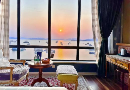 SeeSea｜ Vintage Garden Oceanfront Boutique HotelHotel Overview