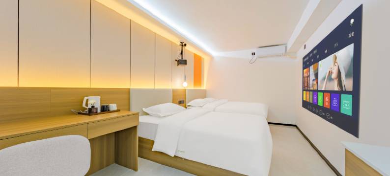 云朗宾馆(长春吉大一院文化广场地铁站店)图片