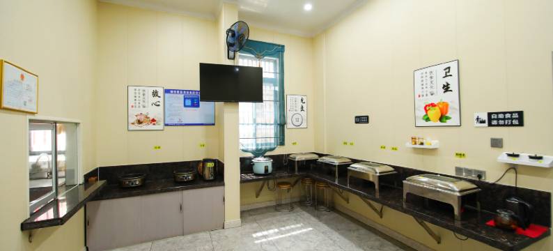 城市故事酒店(罗定市实验中学店)图片