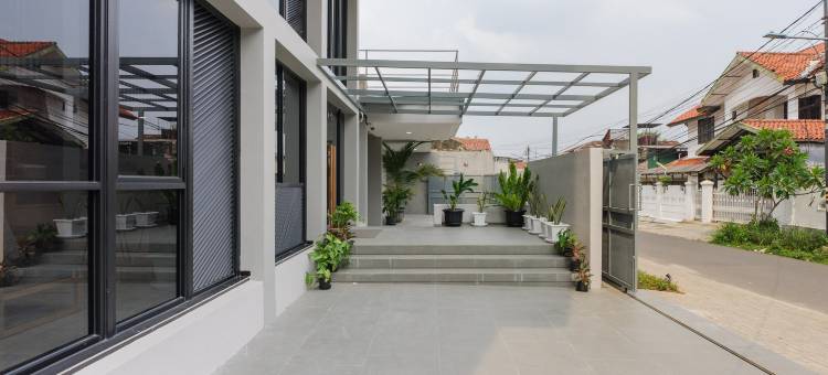 优本维尤酒店普丽英达(Urbanview Hotel Puri Indah)图片