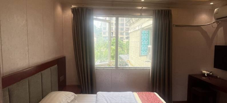 云天商务酒店(遵义古城店)图片