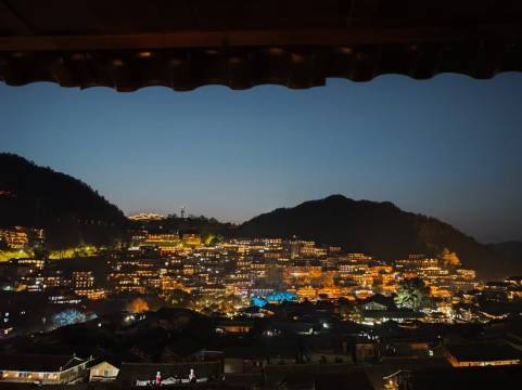 山与山寻全景民宿(西江千户苗寨东引观景台苗族博物馆店)图片