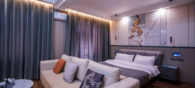 陆良蓝庭智慧酒店(图腾商业中心店)图片