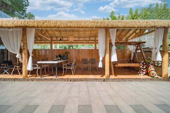 森霖・Courtyard悠旅时光轻奢美宿 (伊宁机场六星街店)图片