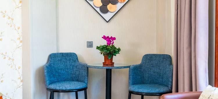 顺航精选酒店(西宁曹家堡机场店)图片