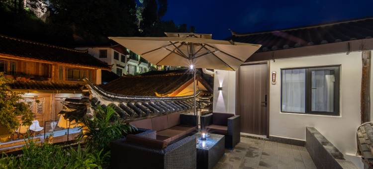 院中院·木槿花西智控侘寂风设计师度假民宿Designer(古城木府店)图片