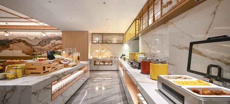 艺龙酒店(武汉黄鹤楼长江大桥店)图片