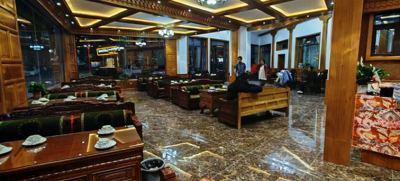 扎尕那静静的玛尼石民宿图片