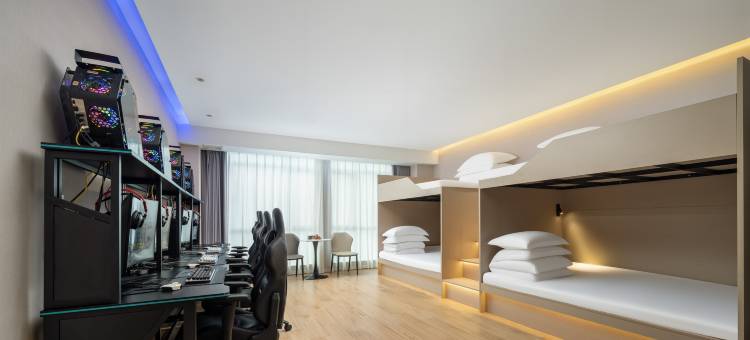 网咖电竞酒店(东莞松山湖度假区卓为城购物中心店)图片