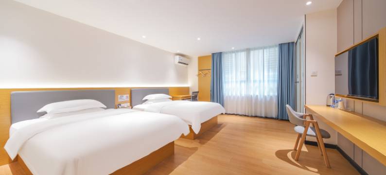 华季酒店(信宜窦州里文化创意街店)图片