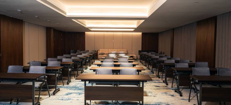 朱鹮度假酒店(华阳景区店)图片