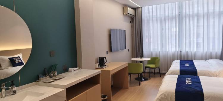 轻住酒店(开封万岁山武侠城东京大道店)图片