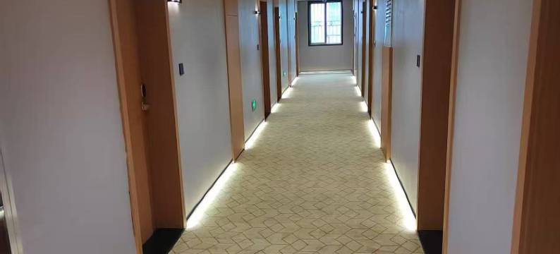 平凉陇东明珠宾馆(甘肃医学院体育公园店)图片