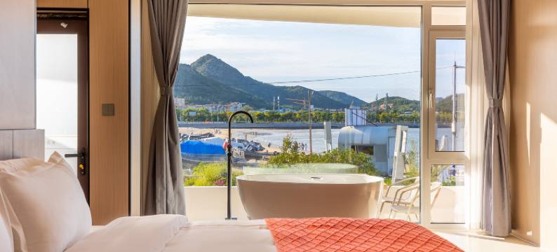 云筑·沙香海酒店(青岛石老人海水浴场店)图片