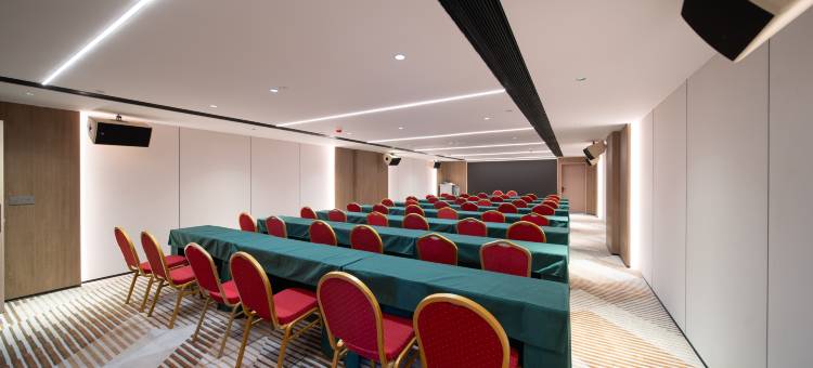 梅州新濠酒店(万达广场店)图片