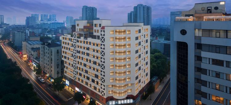 柚娱电竞酒店(南昌滕王阁万寿宫地铁站店)图片